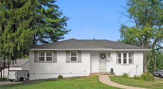 Homes for Sale in Parkville, MO 64152 | 6902 NW Blair Road