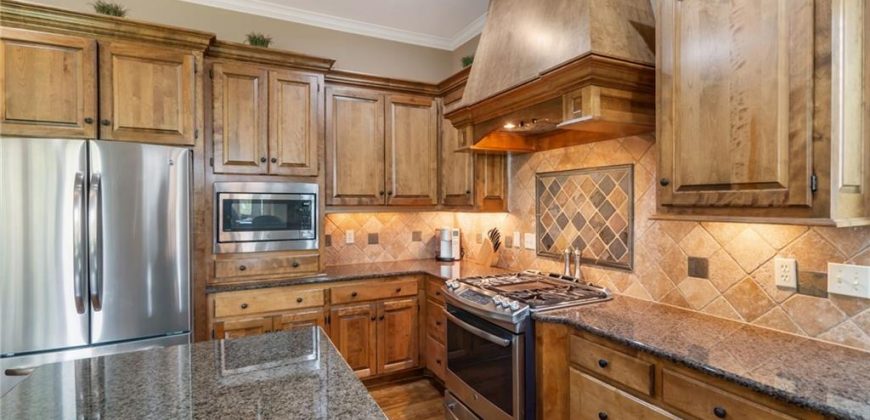 Homes for Sale in Kansas City, MO 64155 | 1810 NE 106th Terrace