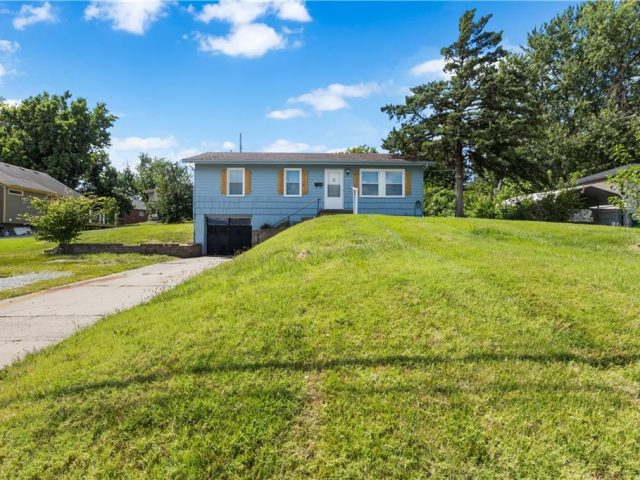 Homes for Sale in Kansas City, MO 64119 | 6206 NE Antioch Road