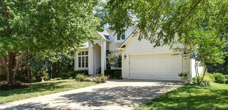 Homes for Sale in Gladstone, MO 64118 | 4933 N Washington Street