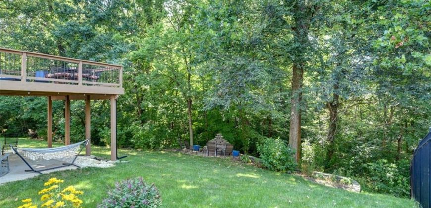 Homes for Sale in Gladstone, MO 64118 | 4933 N Washington Street