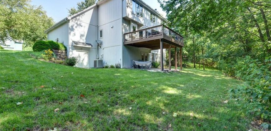 Homes for Sale in Gladstone, MO 64118 | 4933 N Washington Street