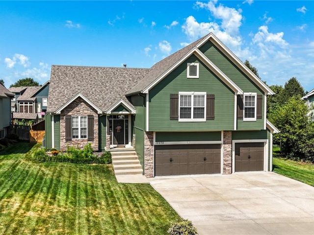 Homes for Sale in Platte City, MO 64079 | 12270 NW Belmont Drive