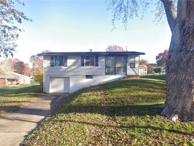 Homes for Sale in Kansas City, MO 64152 | 6920 NW 78th Street