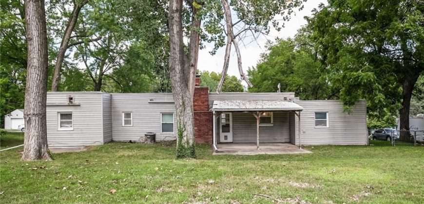 Homes for Sale in Gladstone, MO 64118 | 5 NE 74TH Street