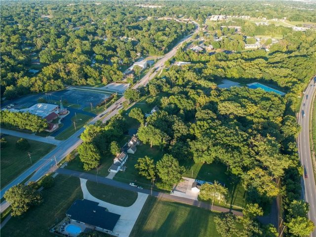 Homes for Sale in Kansas City, MO 64116 | 900 NE 47 Street