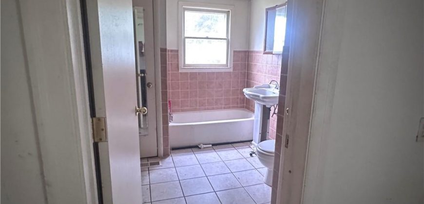 Homes for Sale in Excelsior Springs, MO 64024 | 218 S Kent Street