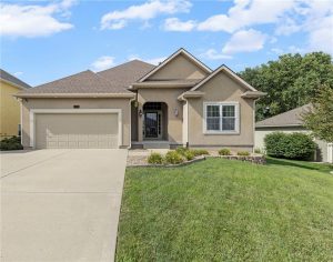 5200-NE-71ST-Place-mls-2565432-image-1