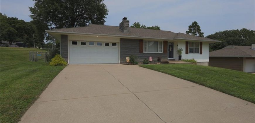 Homes for Sale in Gladstone, MO 64118 | 2 NE 63rd Terrace