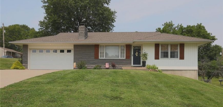 Homes for Sale in Gladstone, MO 64118 | 2 NE 63rd Terrace