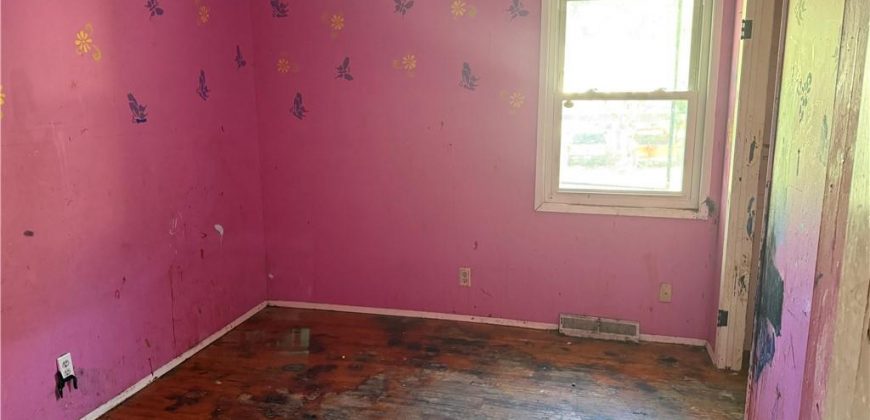 Homes for Sale in Kansas City, MO 64119 | 5658 N Smalley Avenue