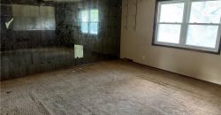 Homes for Sale in Kansas City, MO 64119 | 5658 N Smalley Avenue