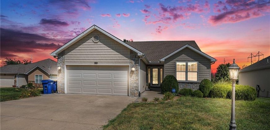 Homes for Sale in Smithville, MO 64089 | 104  Prairie Rose Circle