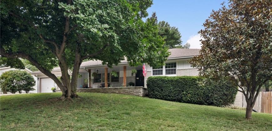 Homes for Sale in Kansas City, MO 64151 | 6104 NW Karen Road