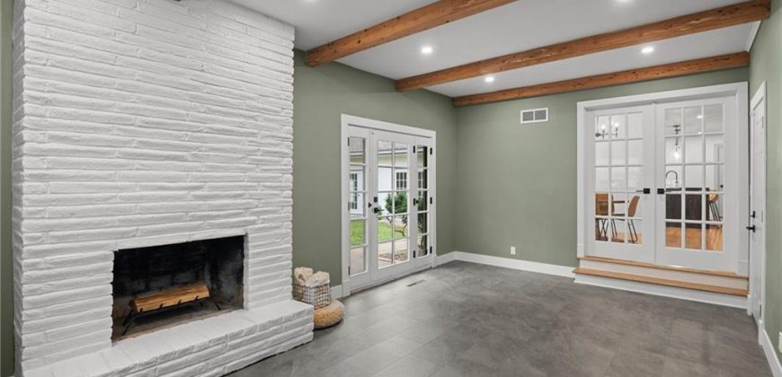 Homes for Sale in Kansas City, MO 64151 | 6104 NW Karen Road
