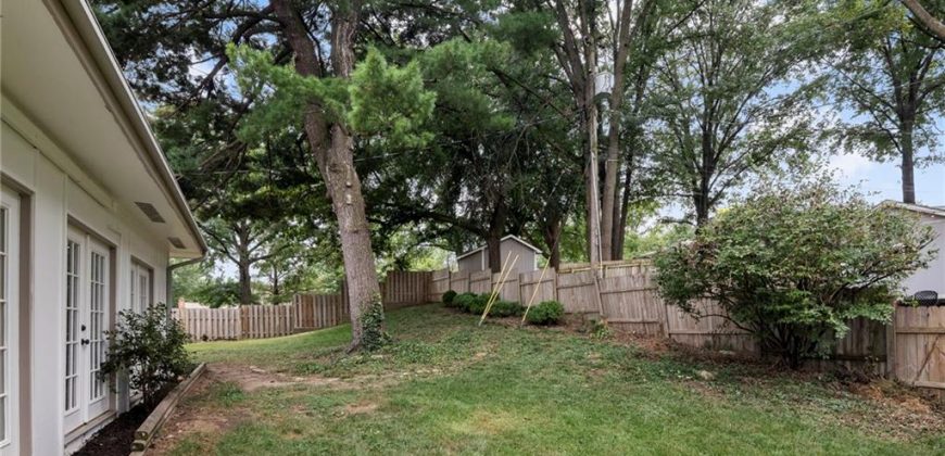 Homes for Sale in Kansas City, MO 64151 | 6104 NW Karen Road
