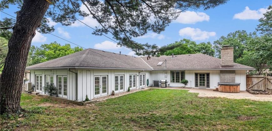 Homes for Sale in Kansas City, MO 64151 | 6104 NW Karen Road
