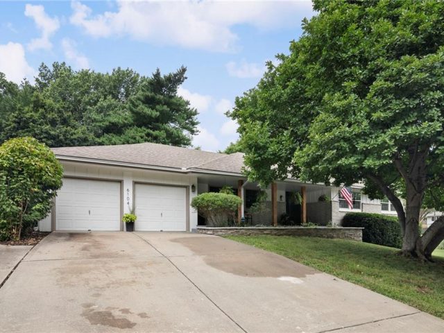 Homes for Sale in Kansas City, MO 64151 | 6104 NW Karen Road