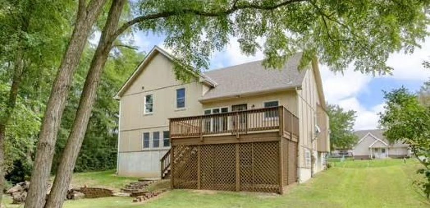 Homes for Sale in Smithville, MO 64089 | 108  Cedar Street