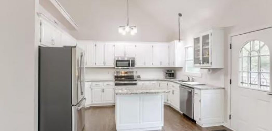 Homes for Sale in Smithville, MO 64089 | 108  Cedar Street