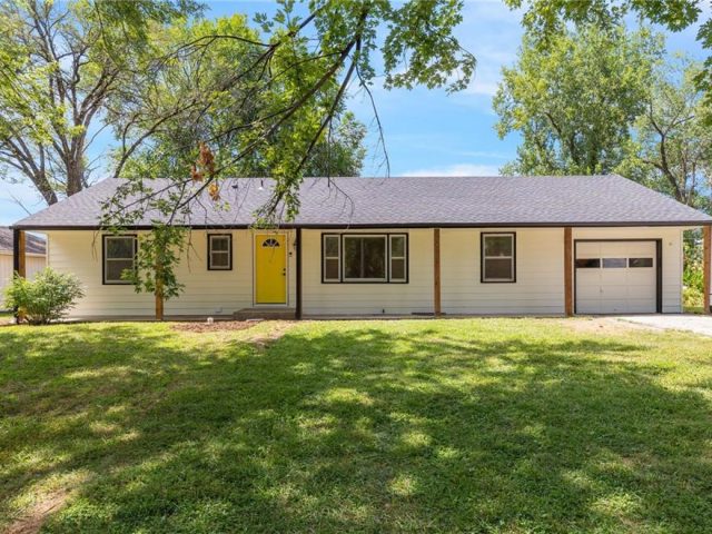 Homes for Sale in Kansas City, MO 64117 | 4234 N Cypress Avenue