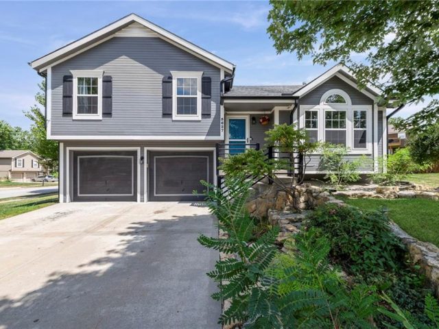 Homes for Sale in Kansas City, MO 64119 | 5627 N Richmond Avenue
