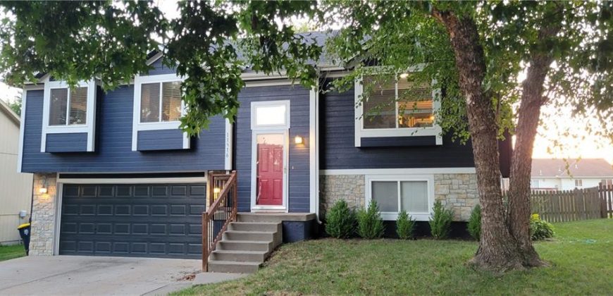 Homes for Sale in Kansas City, MO 64157 | 11516 N Windsor Avenue