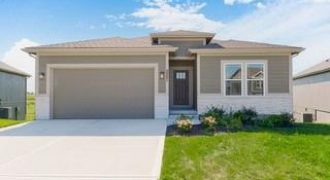Homes for Sale in Kansas City, MO 64154 | 2201 NW 94th Street