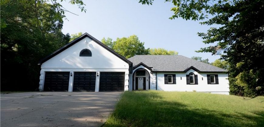 Homes for Sale in Smithville, MO 64089 | 1619  Sunrise Drive