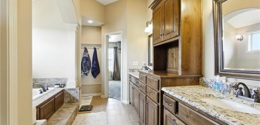 Homes for Sale in Kansas City, MO 64155 | 1411 NE 107th Terrace