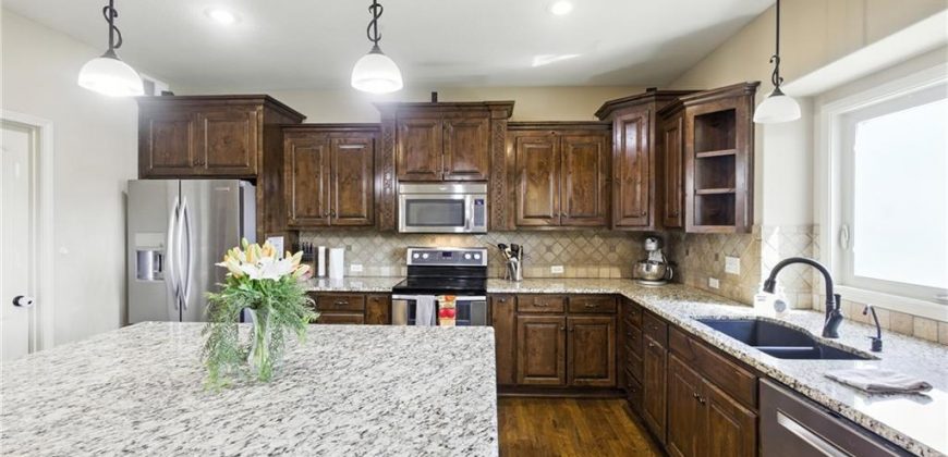 Homes for Sale in Kansas City, MO 64155 | 1411 NE 107th Terrace