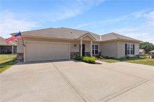 685-NE-66th-Street-mls-2562985-image-1