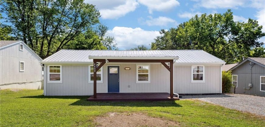 Homes for Sale in Pleasant Valley, MO 64068 | 6409  Ravena Road