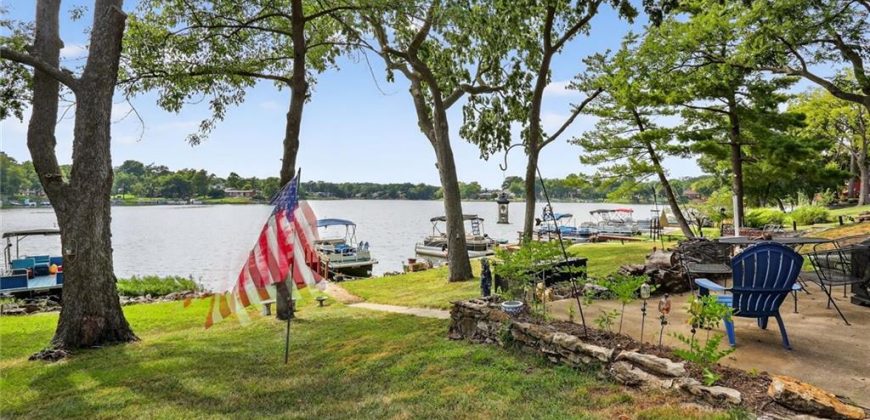 Homes for Sale in Lake Waukomis, MO 64151 | 109 NW North Shore Drive