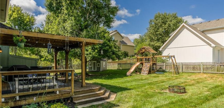 Homes for Sale in Liberty, MO 64068 | 700  White Oak Lane