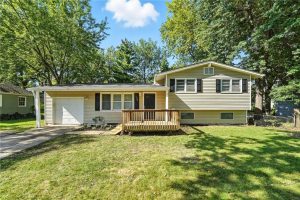 7002-NW-72nd-Terrace-mls-2570256-image-1