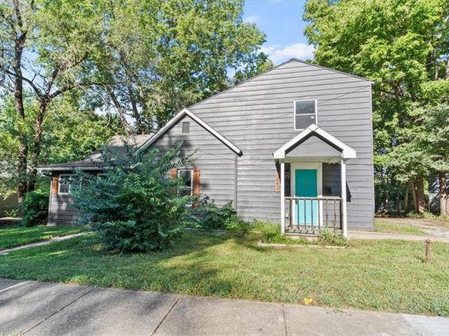 Homes for Sale in Liberty, MO 64068 | 322 N Main Street