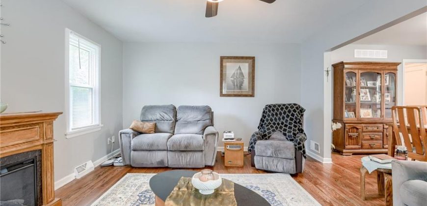 Homes for Sale in Liberty, MO 64068 | 216  Moss Avenue
