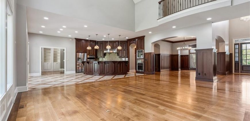 Homes for Sale in Parkville, MO 64152 | 6420 N National Drive