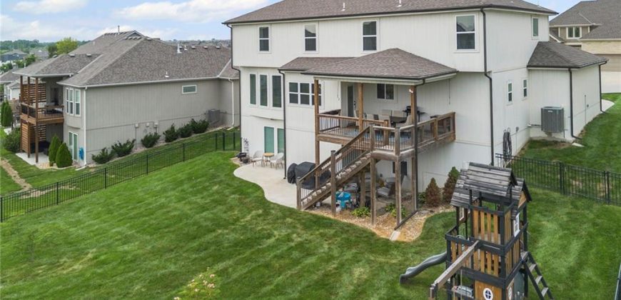 Homes for Sale in Kansas City, MO 64157 | 10008 N Manchester Avenue