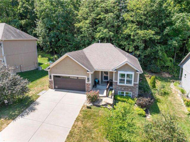 Homes for Sale in Parkville, MO 64152 | 5730 NW Michael’s Cove