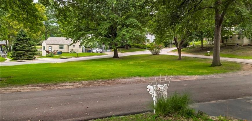Homes for Sale in Kansas City, MO 64118 | 4905 NE Park Lane