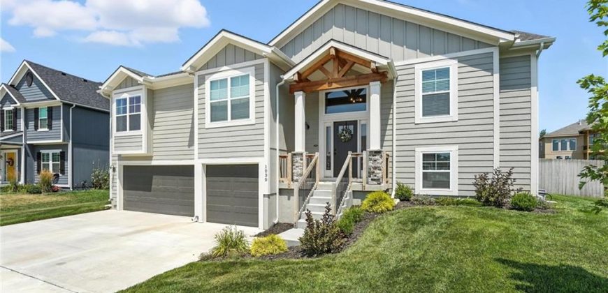 Homes for Sale in Liberty, MO 64068 | 1030  JASMINE Drive