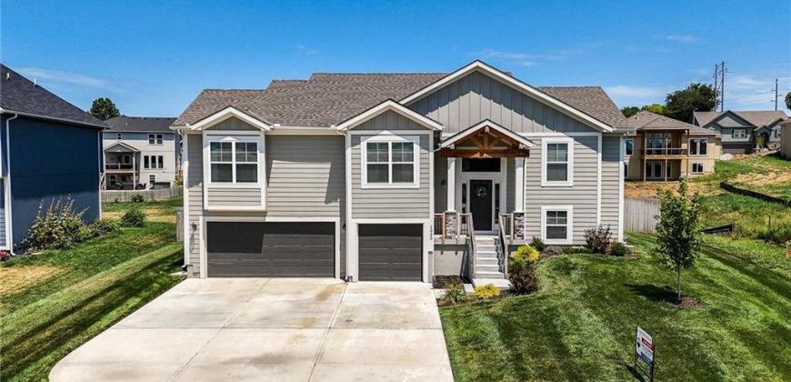 Homes for Sale in Liberty, MO 64068 | 1030  JASMINE Drive