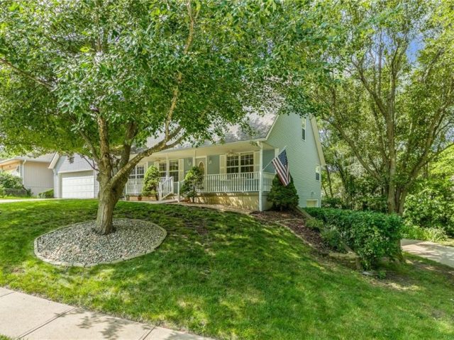 Homes for Sale in Smithville, MO 64089 | 504  Kindred Drive