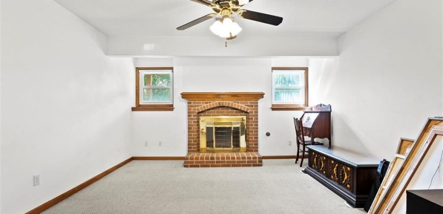 Homes for Sale in Liberty, MO 64068 | 1609  Windsor Lane