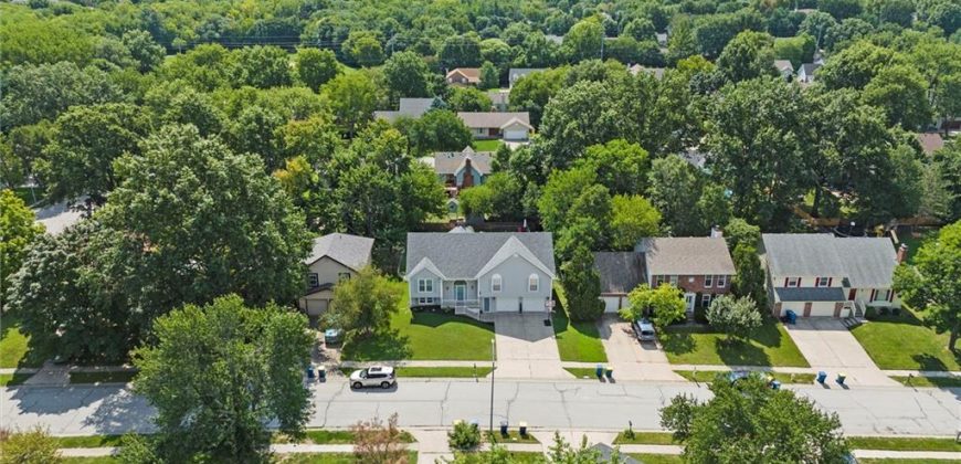 Homes for Sale in Liberty, MO 64068 | 1609  Windsor Lane
