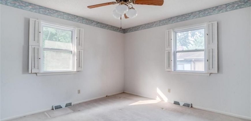 Homes for Sale in Gladstone, MO 64118 | 203 NW 59th Terrace