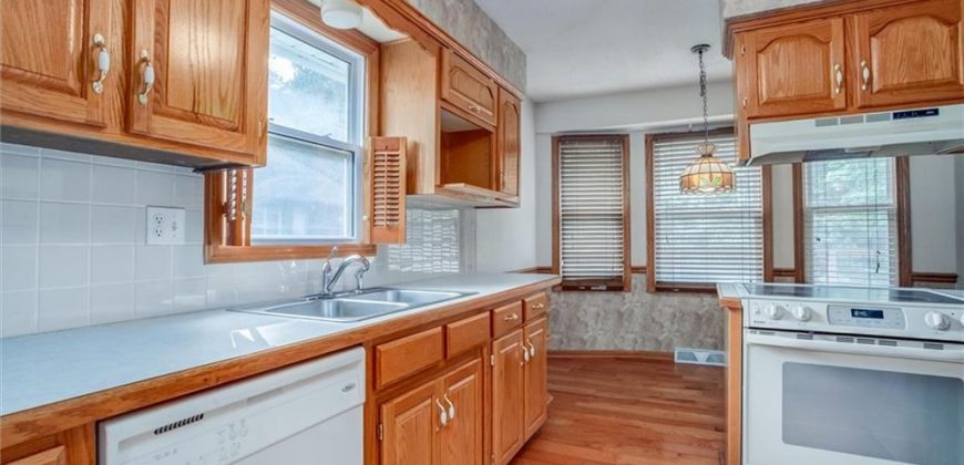 Homes for Sale in Gladstone, MO 64118 | 203 NW 59th Terrace