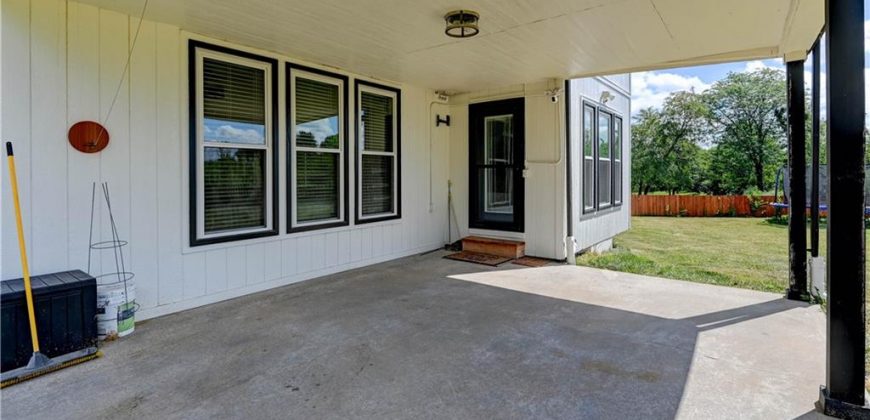 Homes for Sale in Kearney, MO 64060 | 400 S Eddie Avenue